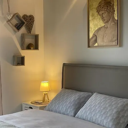 Cozy Loft - View Of The * Lamía